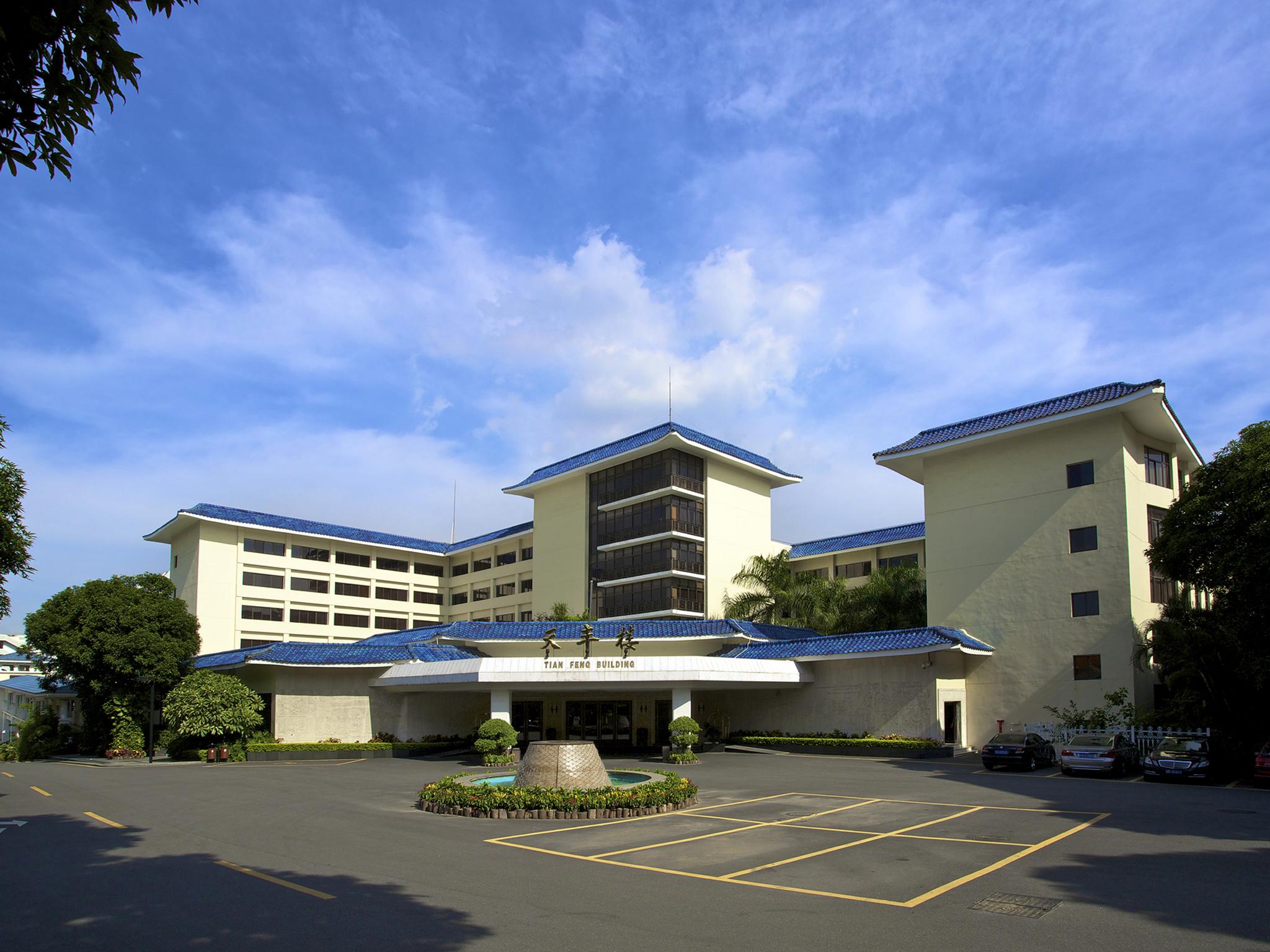 廈門(mén)悅?cè)A酒店裝修