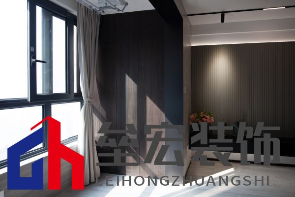 142㎡現(xiàn)代簡(jiǎn)約丨 黑白格調(diào)下的溫柔空間！