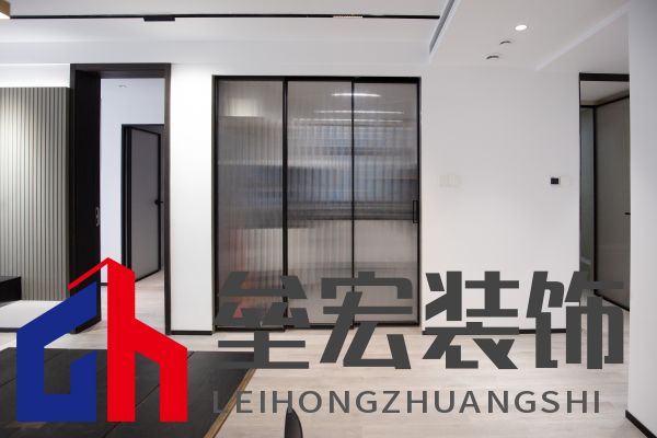 142㎡現(xiàn)代簡(jiǎn)約丨 黑白格調(diào)下的溫柔空間！