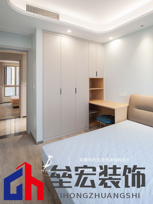 103㎡三居室一門到頂?shù)囊鹿裨O(shè)計，簡約又溫馨