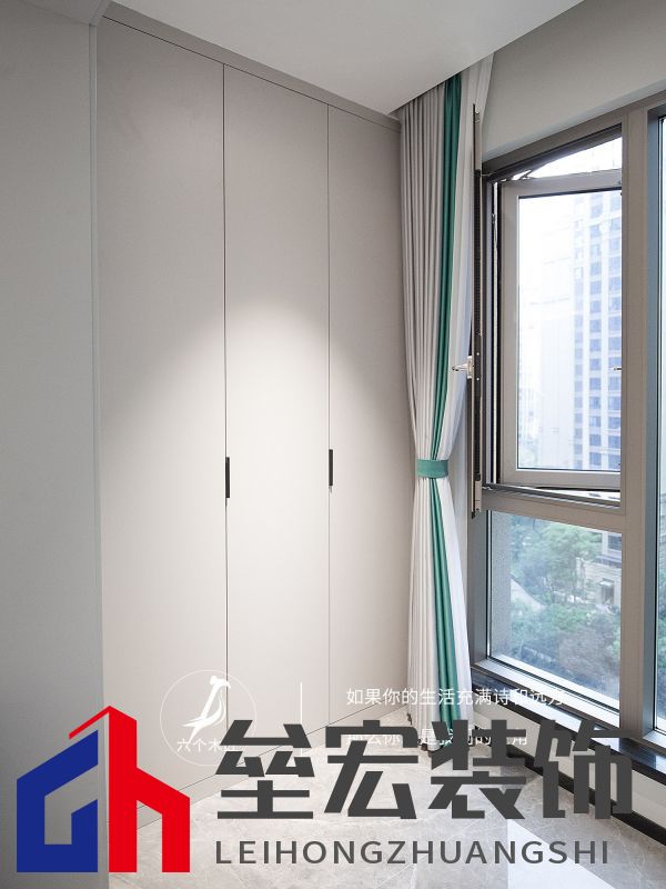 103㎡三居室一門到頂?shù)囊鹿裨O(shè)計，簡約又溫馨