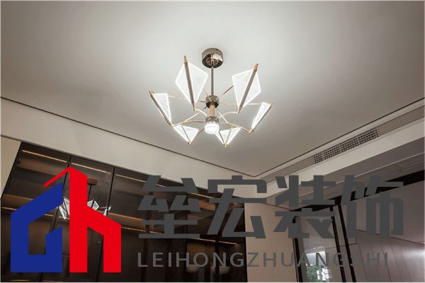武大靖的冠軍新家燈光原來(lái)有這么多細(xì)節(jié)，華藝照明是怎么做到的
