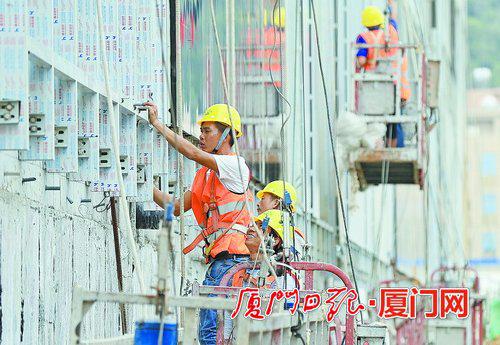 廈門裝修散工_廈門廠房裝修施工隊(duì)_廈門工廠地面裝修