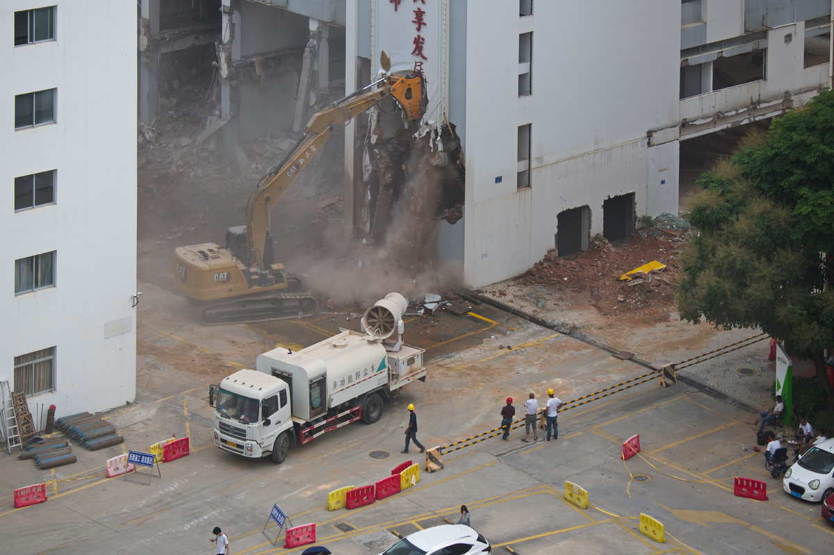 廈門(mén)工廠(chǎng)地面裝修_廈門(mén)廠(chǎng)房裝修施工隊(duì)_廈門(mén)廠(chǎng)房裝修公司