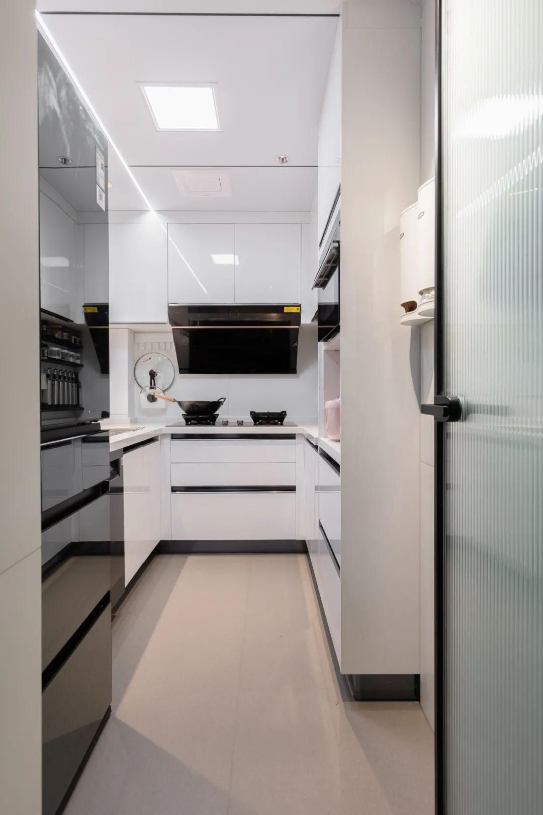 廈門裝修風(fēng)格_廈門小戶型裝修設(shè)計_廈門小戶型家庭裝修