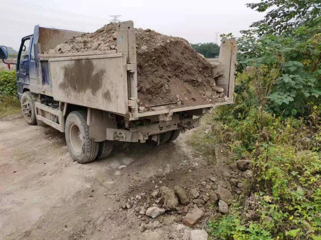 廈門傾倒裝修垃圾點事件_廈門裝修垃圾清運_廈門裝修垃圾傾倒點