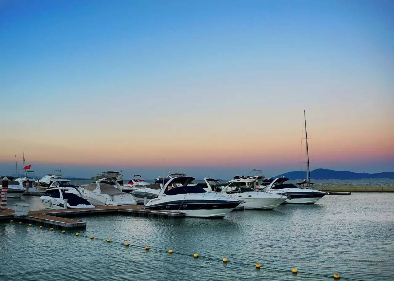 廈門別墅現(xiàn)代家裝_廈門別墅設計公司_廈門別墅裝飾