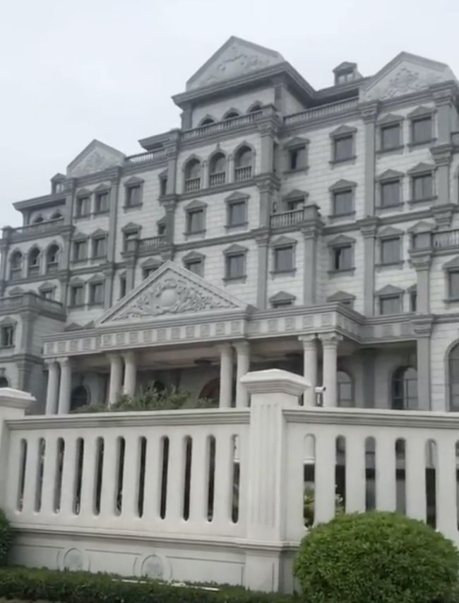 廈門別墅室內(nèi)設(shè)計公司_廈門別墅裝飾_廈門別墅裝修設(shè)計公司