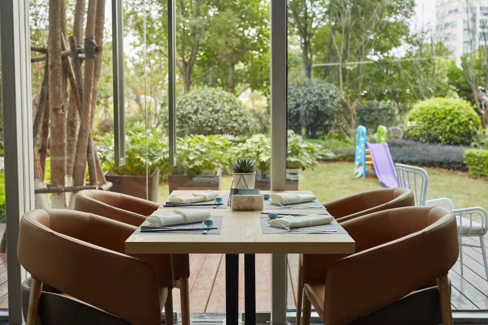 廈門(mén)品牌裝修公司排名_廈門(mén)豪宅裝修_廈門(mén)豪華風(fēng)格裝飾公司