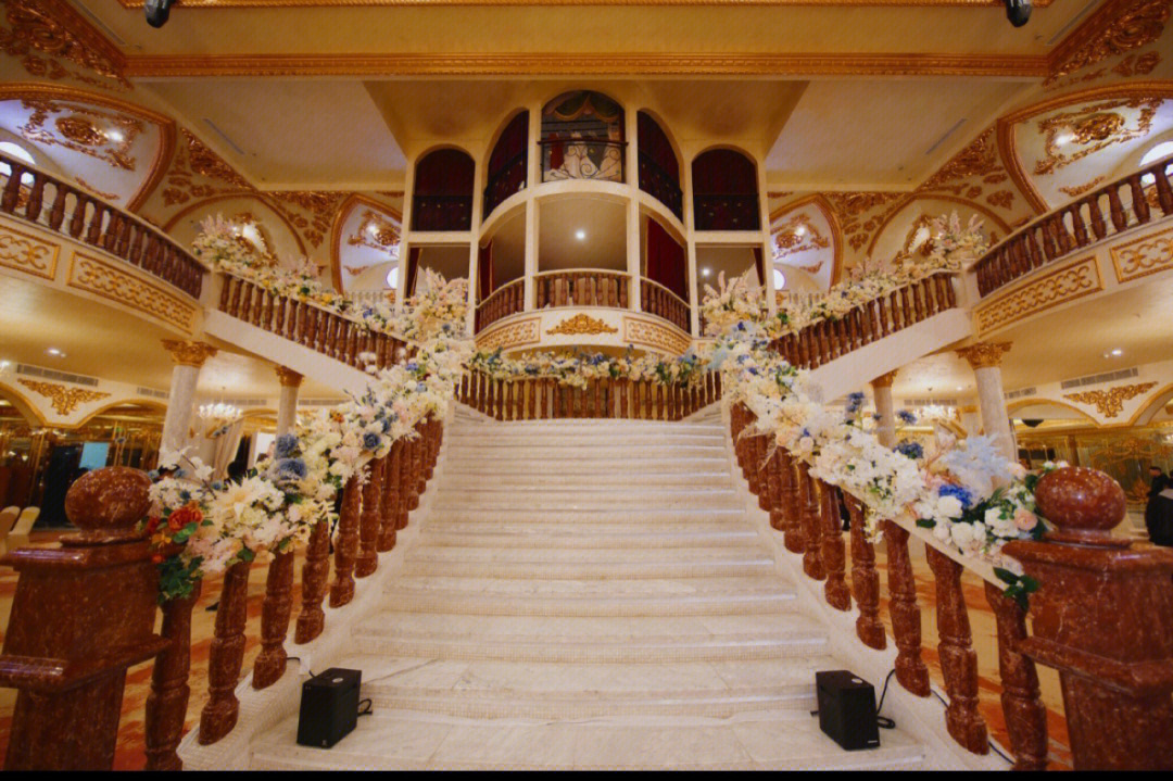 廈門場(chǎng)地婚禮布置價(jià)格_廈門婚禮場(chǎng)地布置_廈門婚慶布置