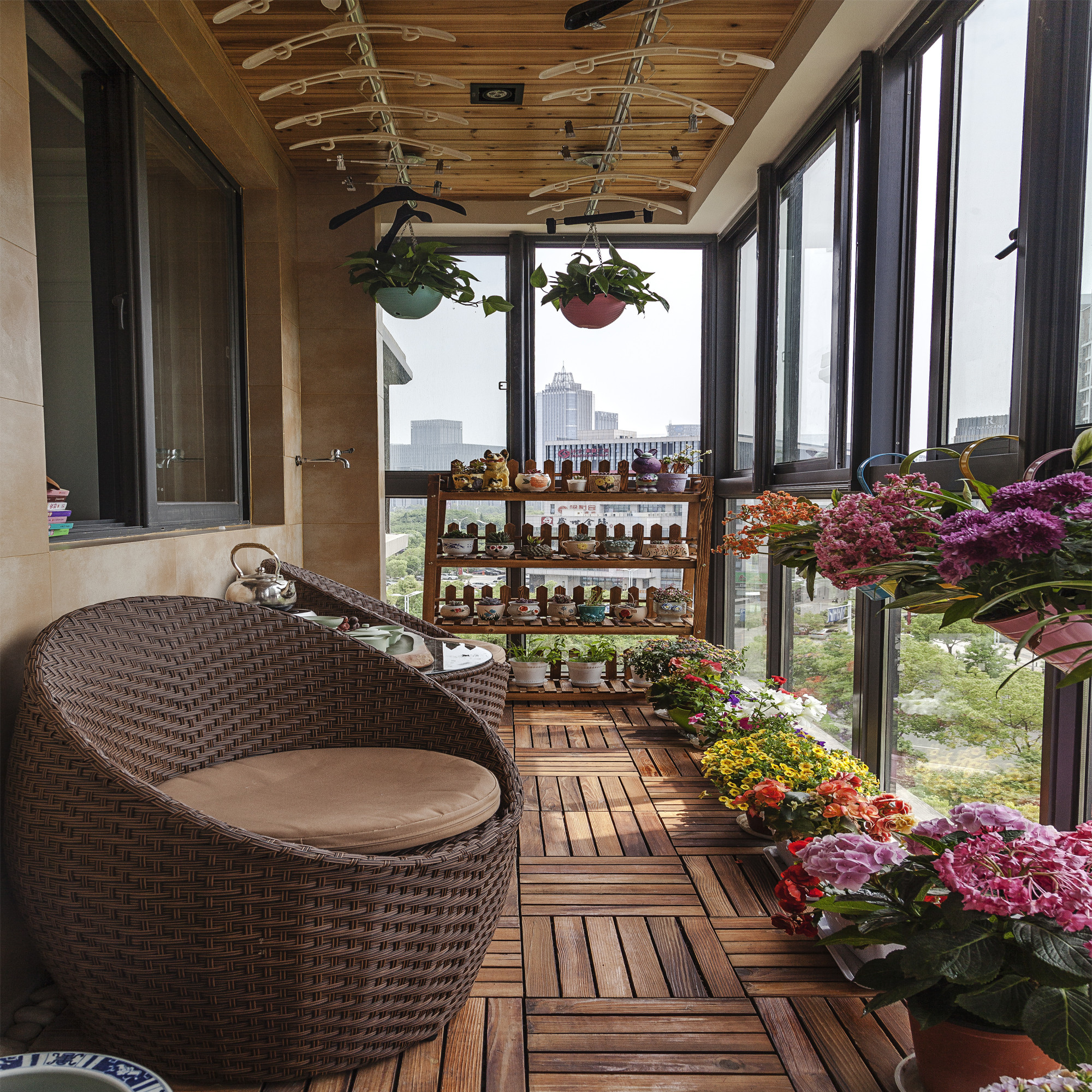 廈門(mén)陽(yáng)臺(tái)定制_陽(yáng)臺(tái)改造大概費(fèi)用_廈門(mén)陽(yáng)臺(tái)裝修改造