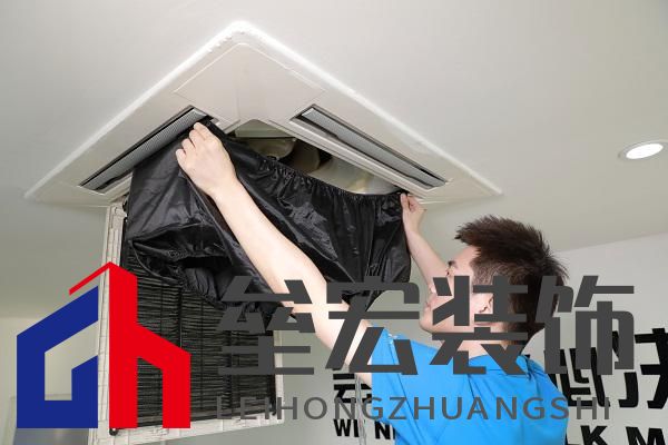 揭秘“小病大修”現(xiàn)象，啄木鳥家庭維修構(gòu)筑誠(chéng)信維修新生態(tài)