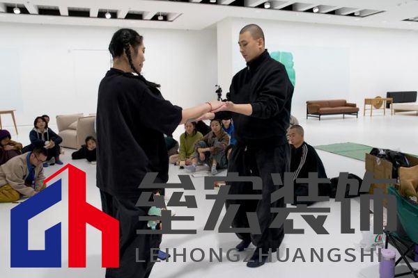 吱音再次攜手陶身體劇場與浦東美術館共創(chuàng)呈現(xiàn)“動作世界”舞蹈藝術現(xiàn)場