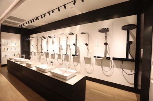 房間的擺設(shè)布局中度可信度描述已自動(dòng)生成