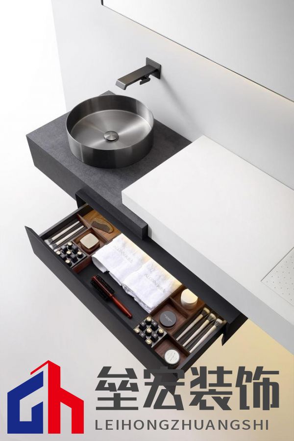 第一里程碑|阿洛尼成為首登紅點(diǎn)榜的高定浴室柜品牌！ 摘要：設(shè)計(jì)界的奧斯卡 